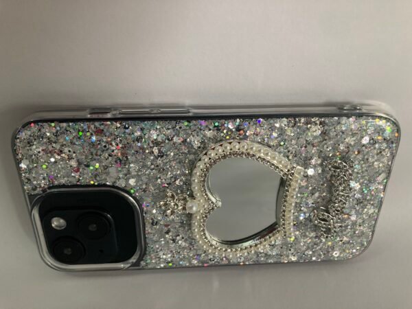 Crystal Diamond Heart-shaped Makeup Mirror Phone Case in a horizontal position